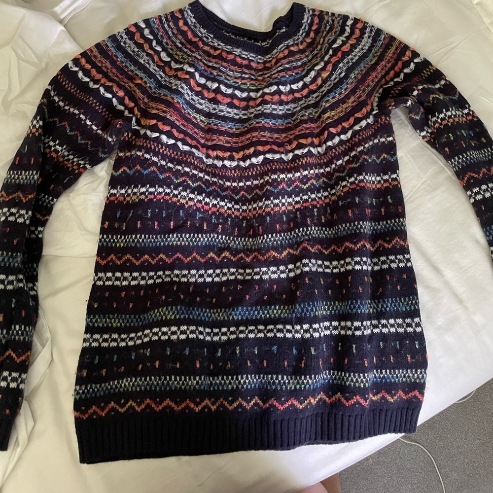 Colorful and soft navy jumper